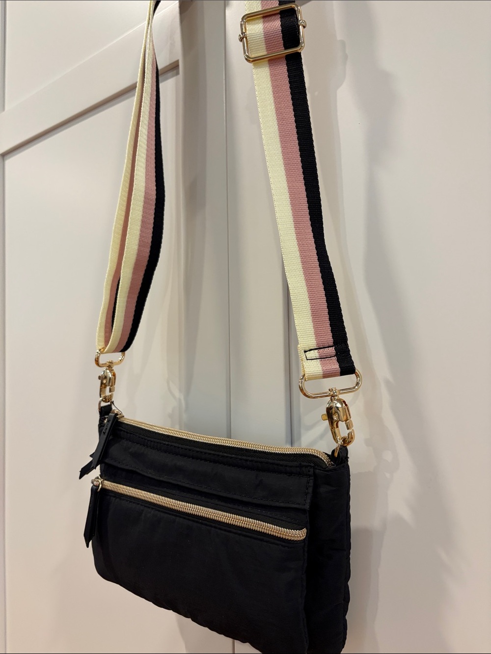 Stella & Dot Black Convertible Crossbody/Belt Bag with extra strap